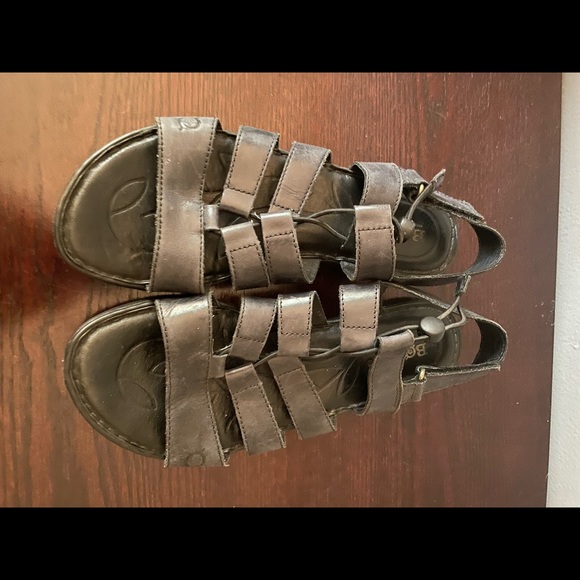 Born black leather sandals size 10 - Picture 2 of 4